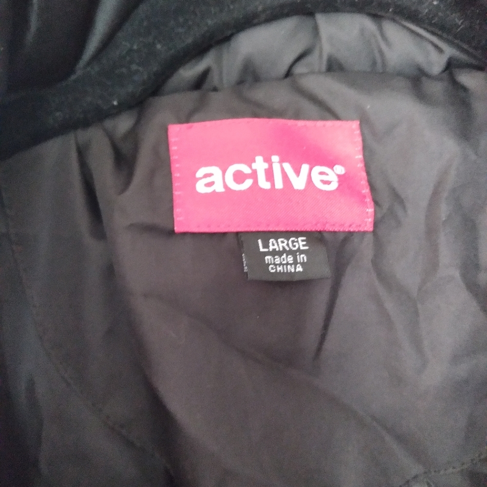 Active Ride shop puffer jacket - Picture 3 of 5